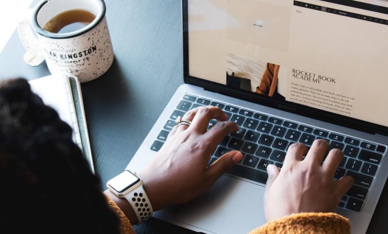 11 Side Hustles to Start Working from Home