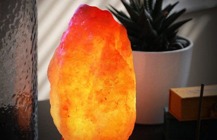Himalayan salt lamp