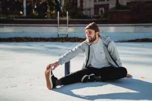 men doing exercise sit up